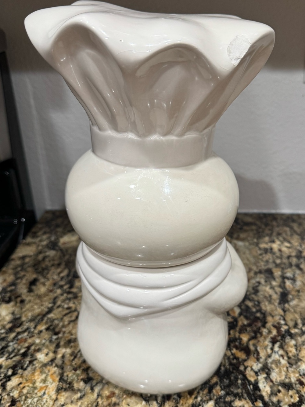 Pillsbury Doughboy "Add a Little Love" ceramic cookie jar - Picture 4 of 10